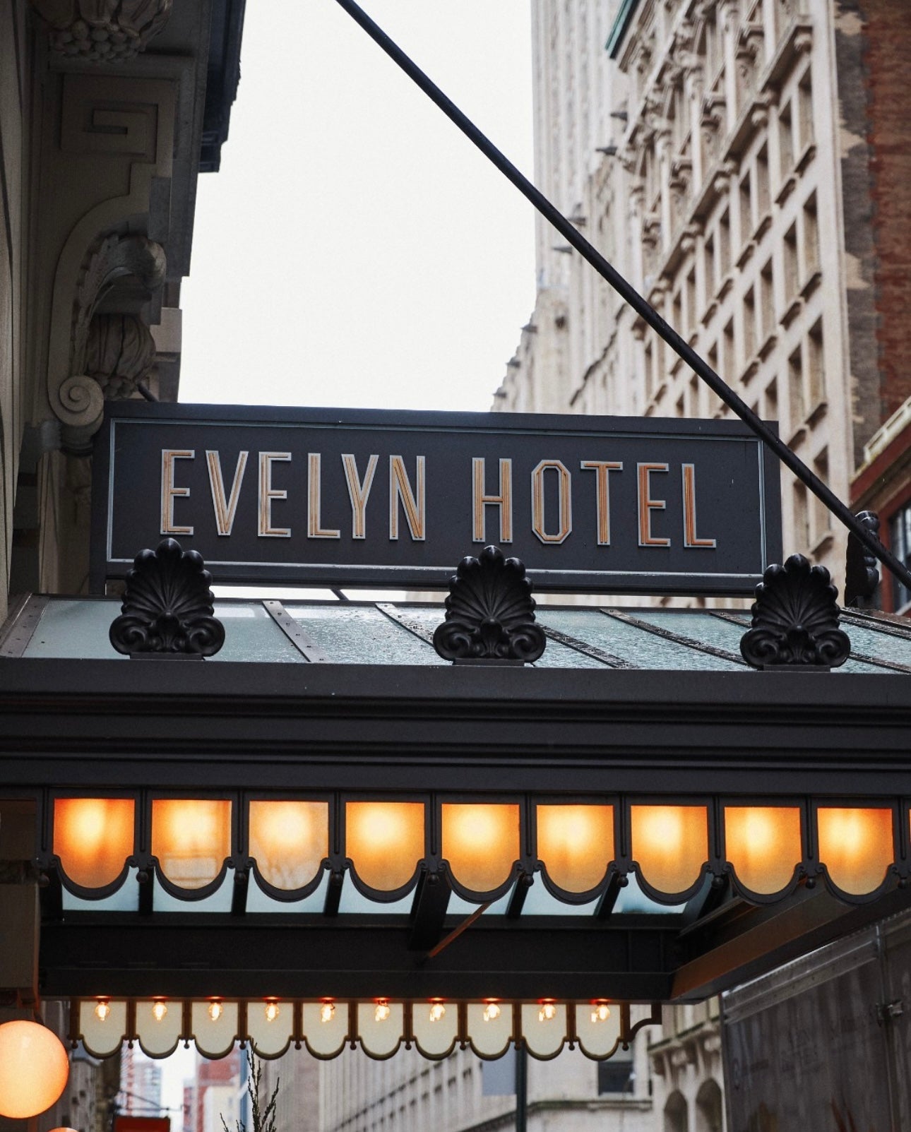 THE ULTIMATE GUIDE TO A GIRLS WEEKEND IN NYC