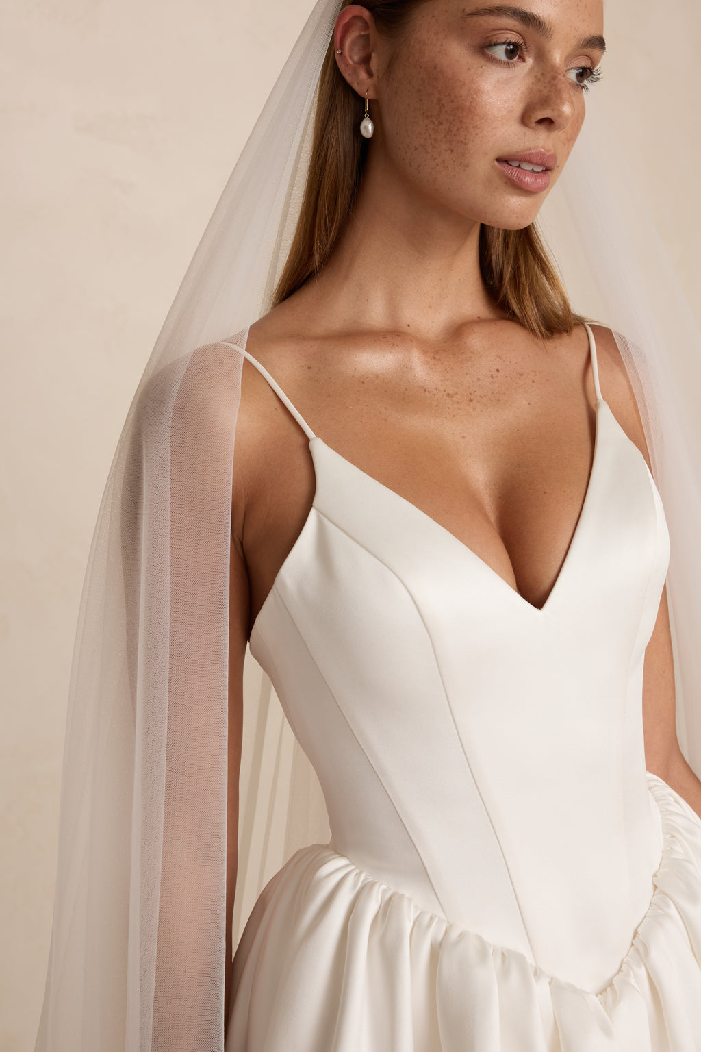WREN BLUSHER VEIL